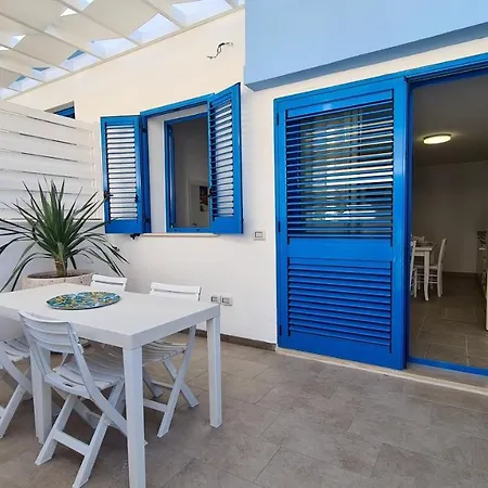 Seahouses * Lido Marini